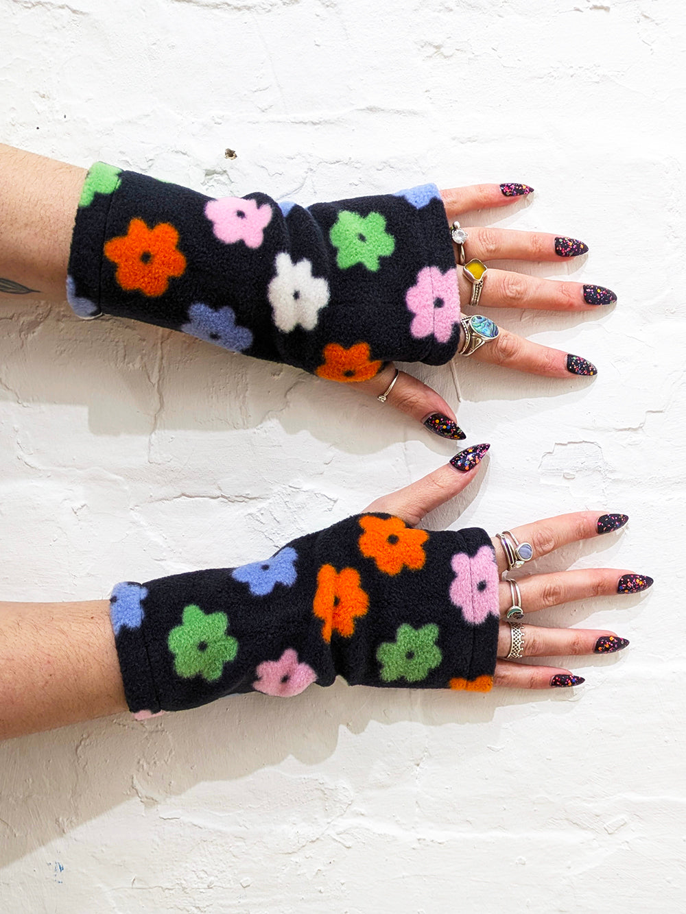 Arty Flowers Fleece Wrist Warmers SUPER SECONDS SALE (MD)-pinclothing.co.uk-pinclothing.co.uk