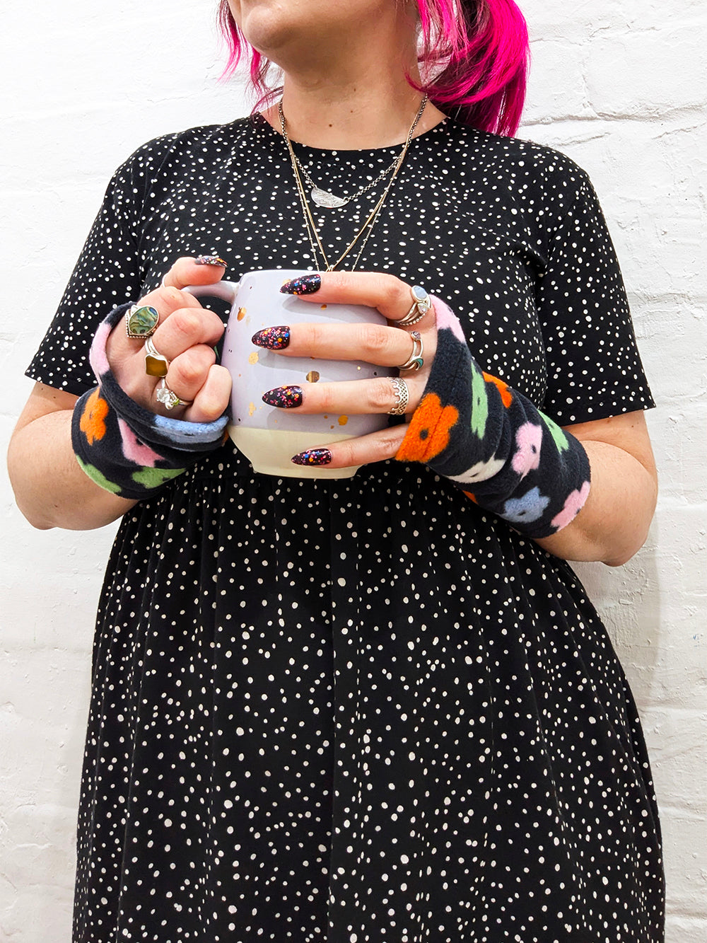 Arty Flowers Fleece Wrist Warmers SUPER SECONDS SALE (MD)-pinclothing.co.uk-pinclothing.co.uk