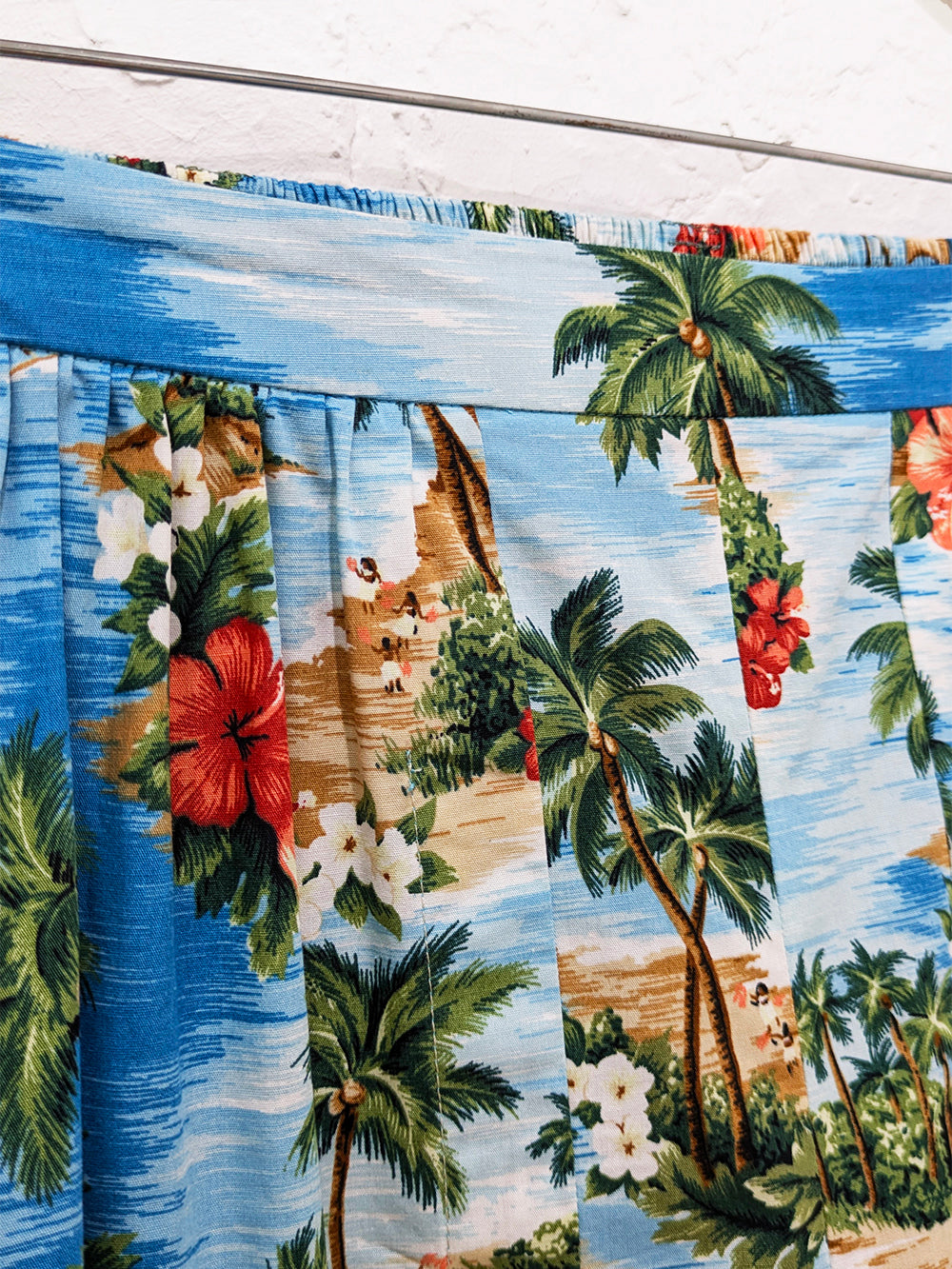 Hawaiian Print Wide Leg Shorts SUPER SECONDS SALE (OS)-Pin Clothing-pinclothing.co.uk