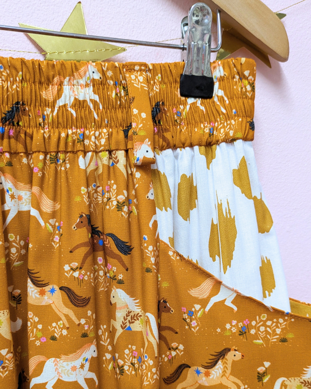 Desert Moon Wild Horses Pocket Skirt-pinclothing.co.uk-pinclothing.co.uk