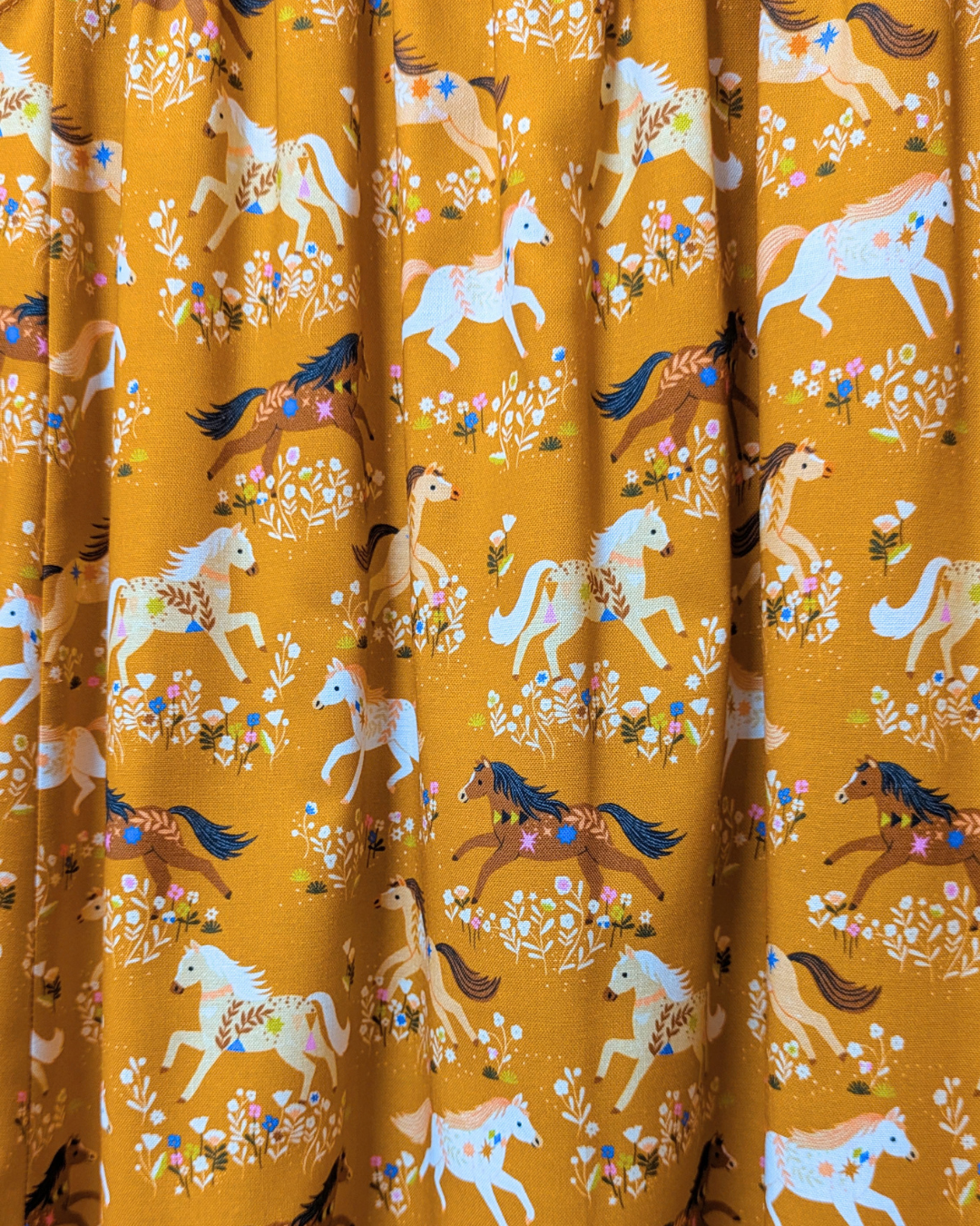 Desert Moon Wild Horses Pocket Skirt-pinclothing.co.uk-pinclothing.co.uk