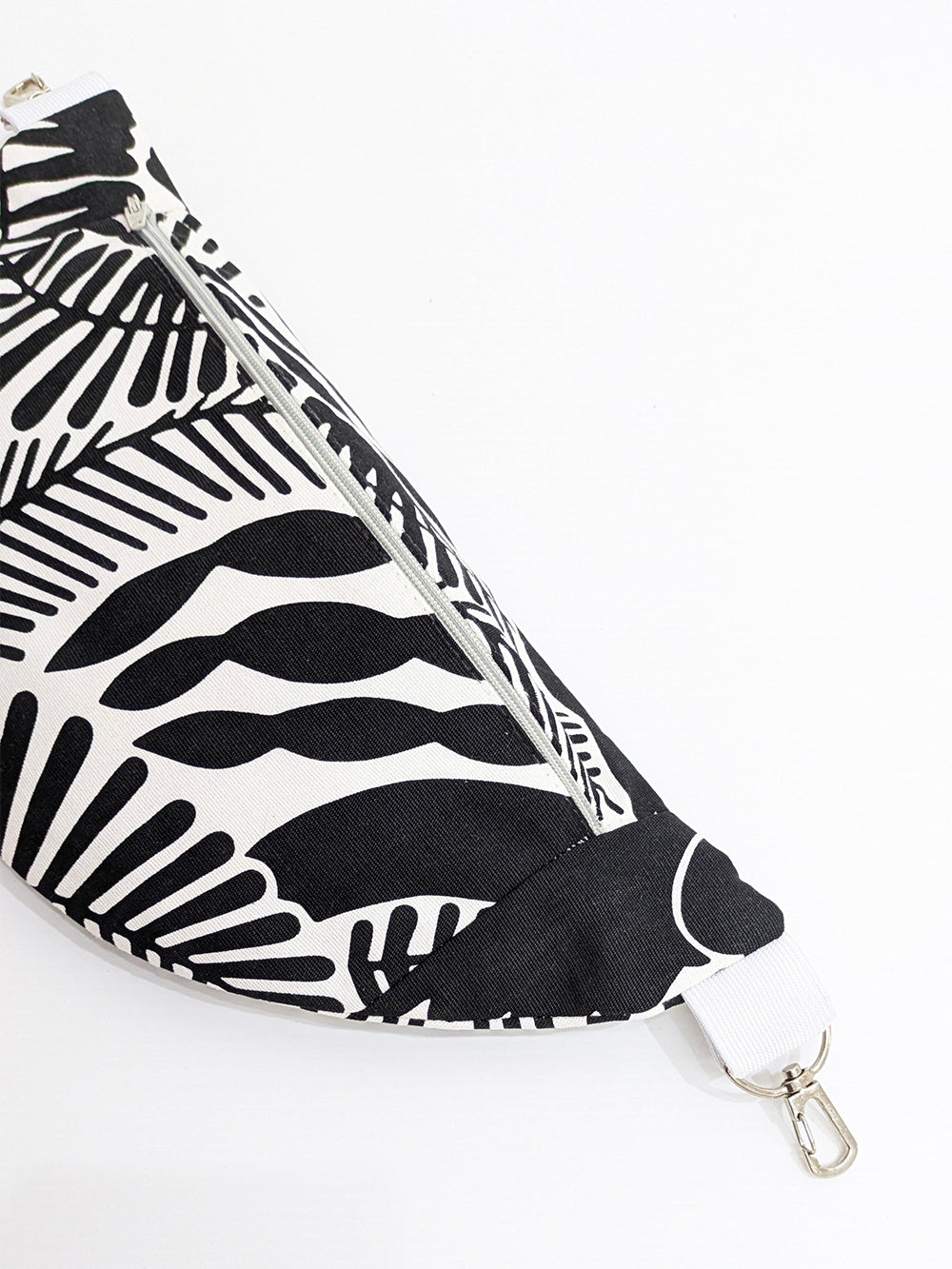 Black and White Bum Bag SUPER SECONDS SALE (MD)-Pin Clothing-pinclothing.co.uk