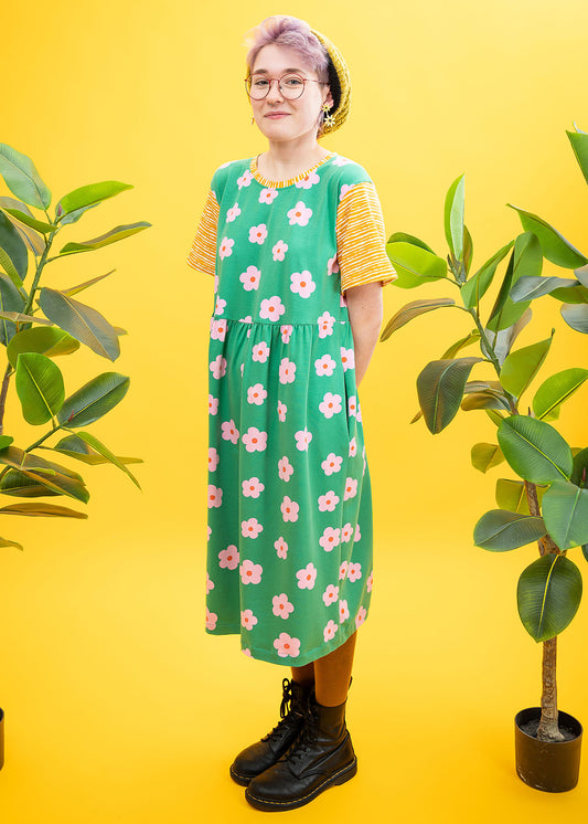 The Retro Meadow Smock Dress-pinclothing.co.uk-pinclothing.co.uk